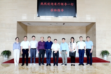 省人力社保厅二级巡视员陈荣华一行莅临澳门太阳成城调研人才工作