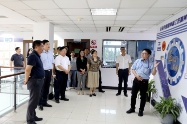 2020年7月29日，时任浙江省政协常委、社法委副主任、省总工会副主席、一级巡视员董建伟莅临澳门太阳成城调研新时代工匠培育工作